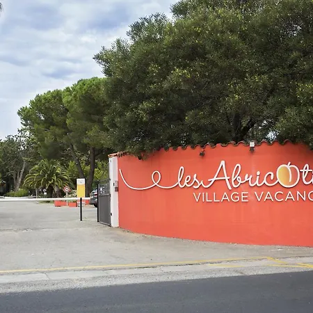 Campeggio Village Les Abricotiers 2*