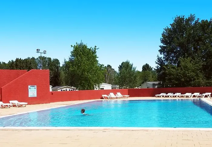 Campeggio Village Les Abricotiers 2*