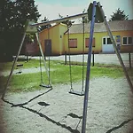 Campsite Village Les Abricotiers 2*