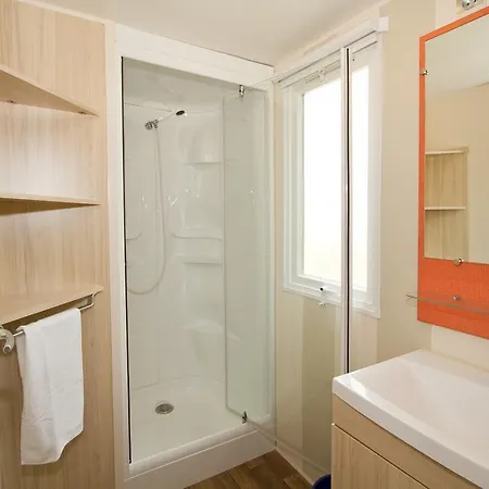 Village Les Abricotiers 2*