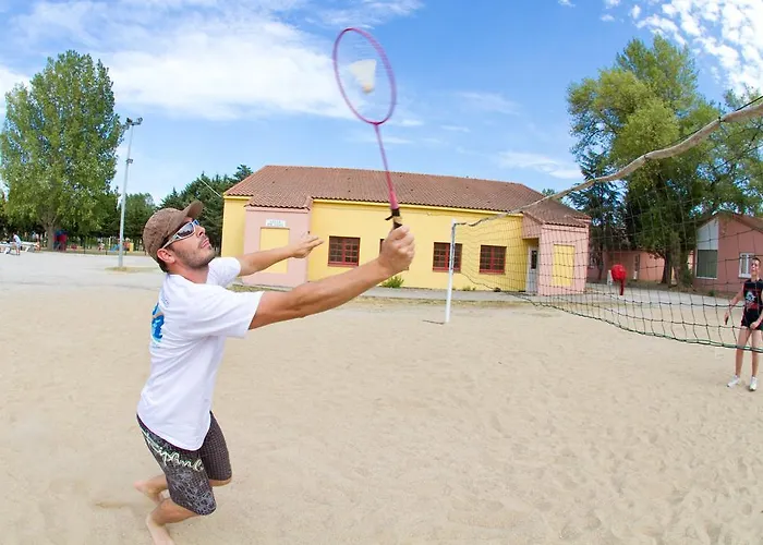 Village Les Abricotiers 2* פרפיניין