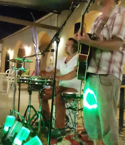 Village Les Abricotiers אתר קמפינג 2*