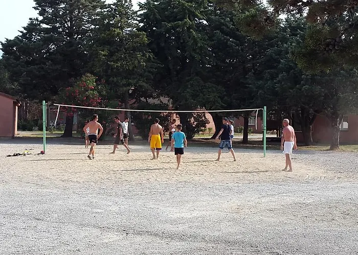 Village Les Abricotiers 2* פרפיניין