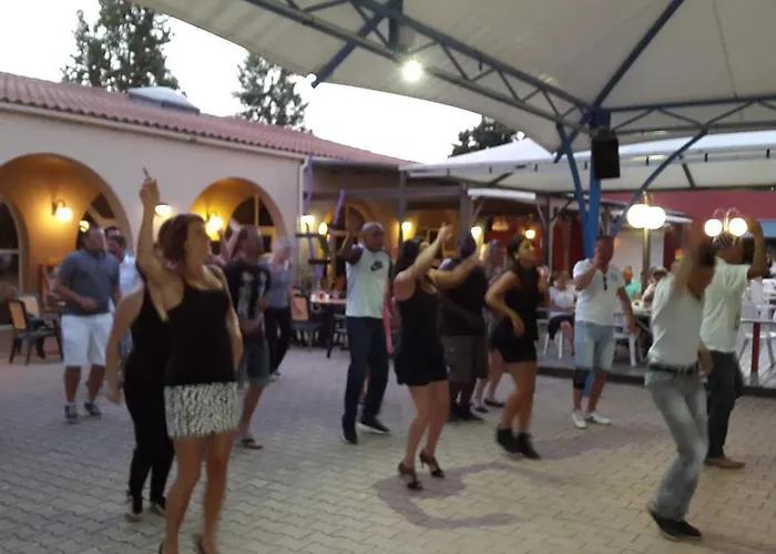 Village Les Abricotiers Campsite Perpignan