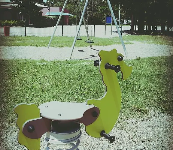 Campsite Village Les Abricotiers 2*