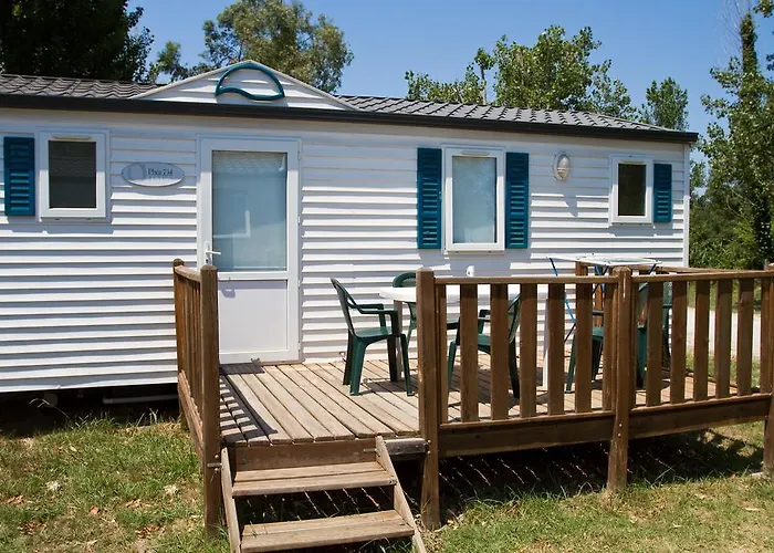 Campsite Village Les Abricotiers 2*