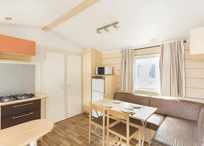 Village Les Abricotiers