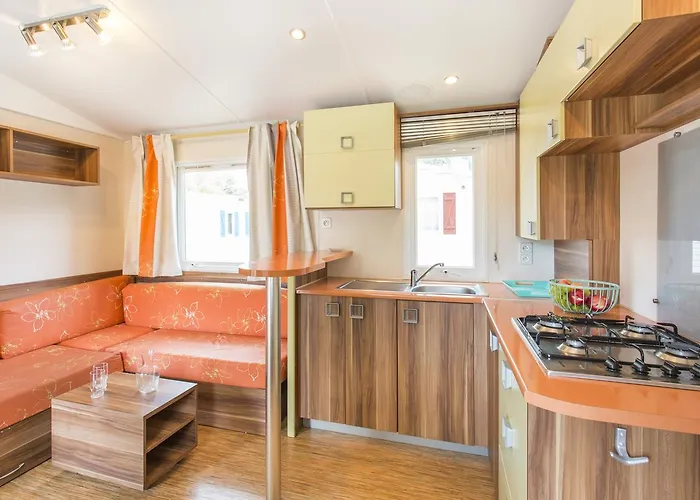 Campsite Village Les Abricotiers 2*