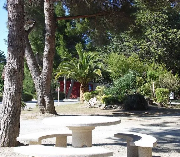 Village Les Abricotiers