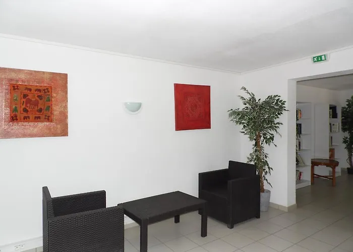 Village Les Abricotiers אתר קמפינג 2*